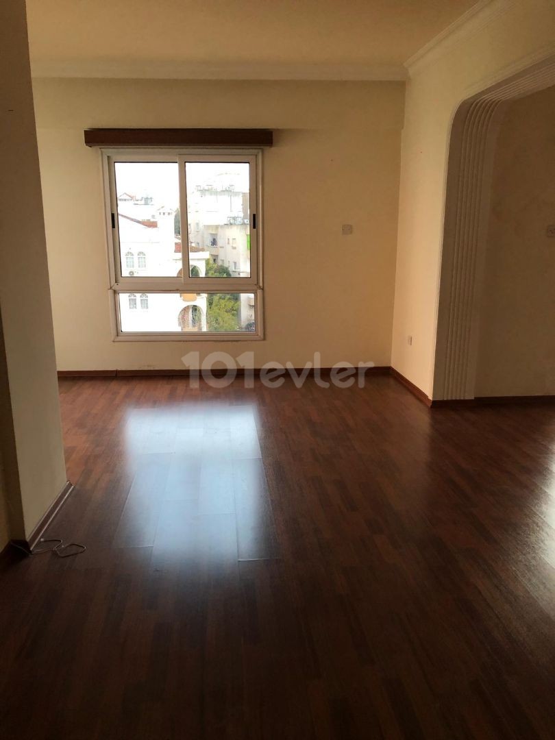 FAMAGUSTA (Very close to the Salamis road monument circle) VERY SPACIOUS AND CLEAN 3+1 FLAT FOR RENT