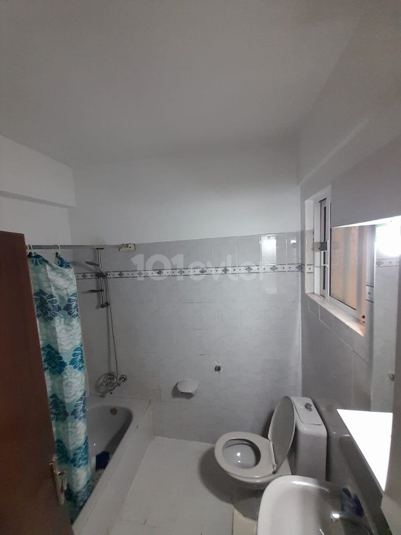 NORTH CYPRUS UNIVERSITY AREA 3+1 FLAT FOR RENT