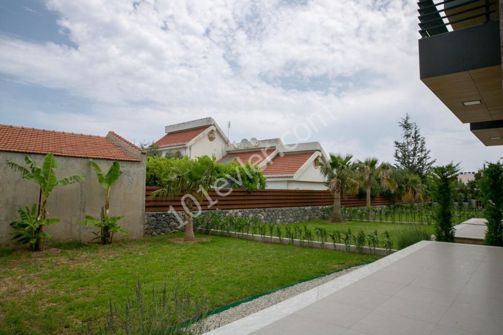 Villa For Sale in Alsancak, Kyrenia