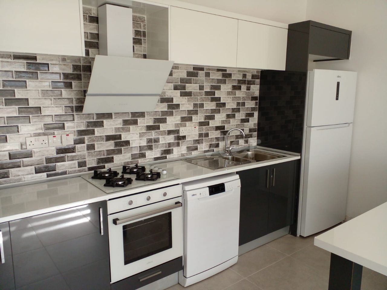 LEFKOŞA MİNARELİKÖY GARDENPARK34 PROJESİNDE 2+1 SIFIR LÜX  EŞYALI KİRALIK DAİRELER