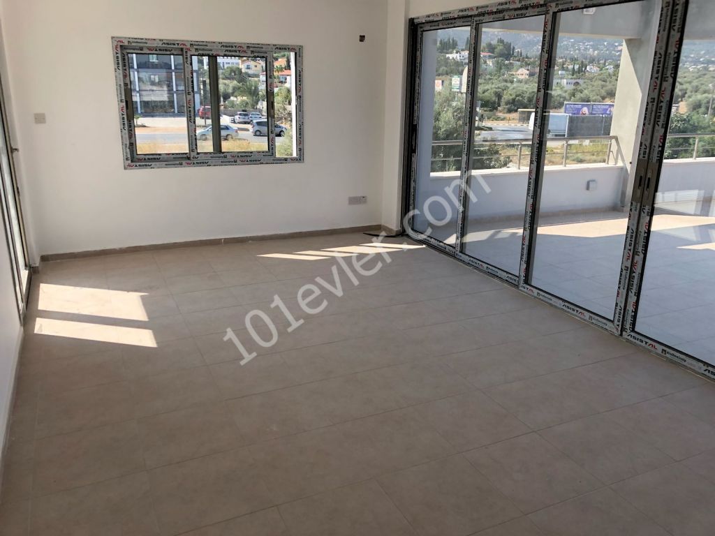 Shop To Rent in Çatalköy, Kyrenia