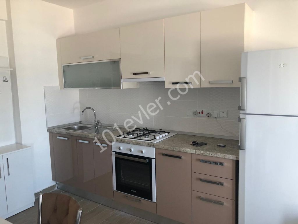 Flat To Rent in Aşağı Girne, Kyrenia