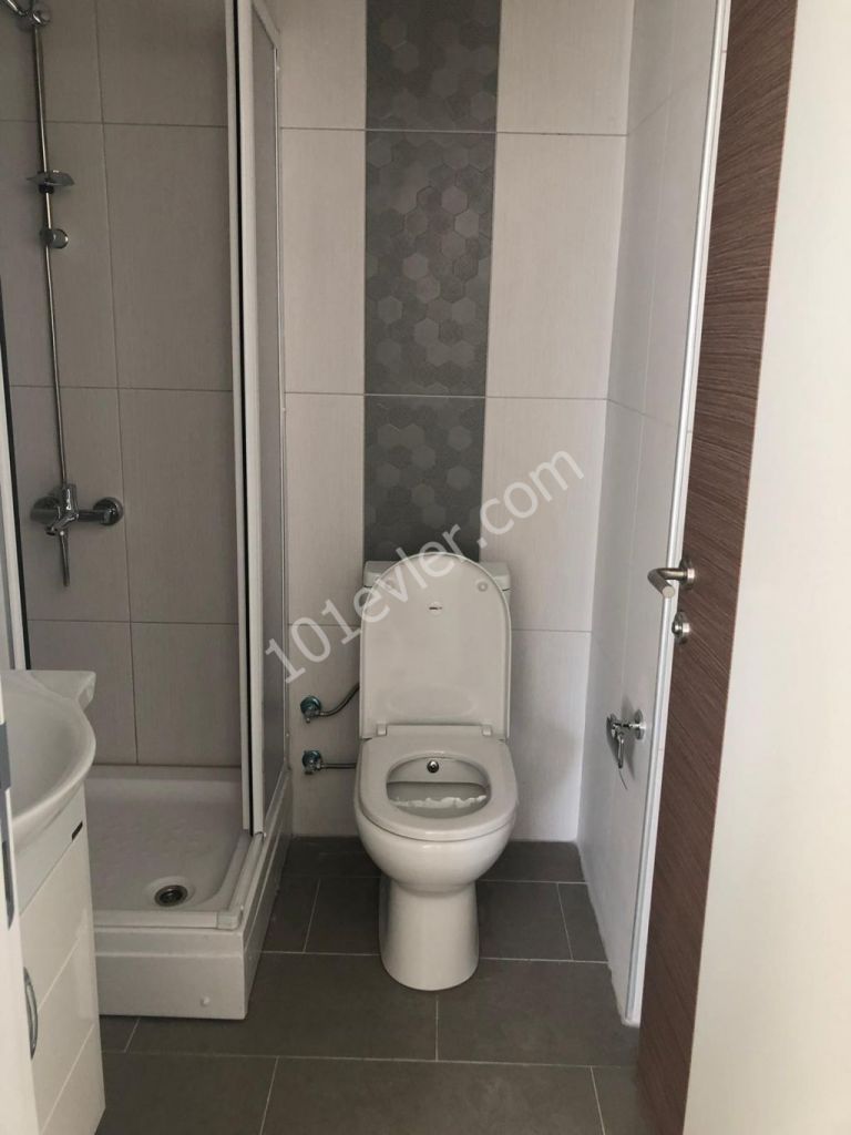 Flat To Rent in Aşağı Girne, Kyrenia