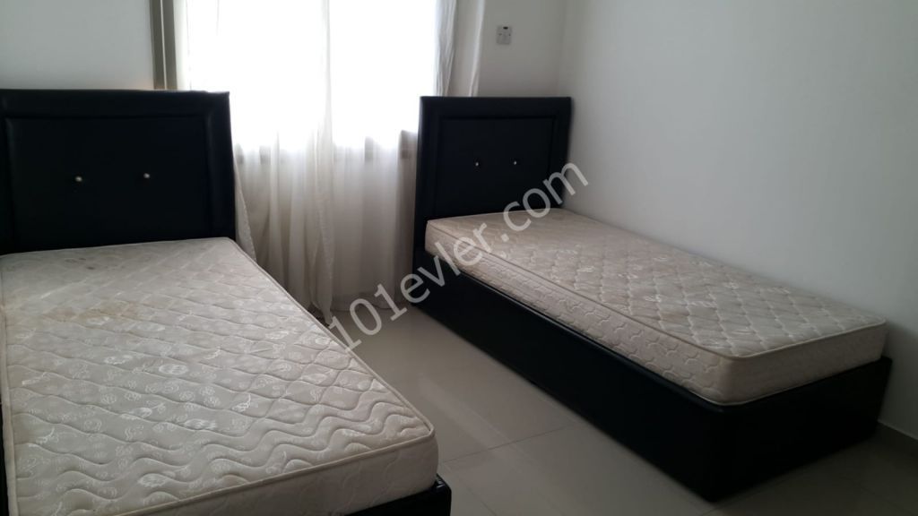 GİRNE MERKEZDE ŞOK FİYATI İLE FIRSAT DAİRE 2+1 SATILIK 