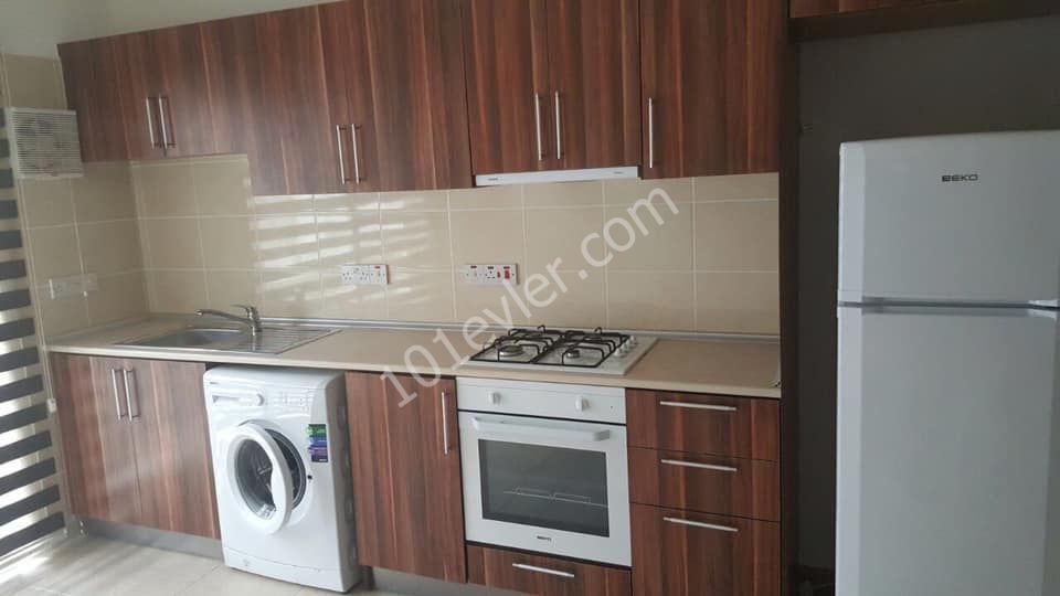 2 odalı / Eşyalı apartman dairesi Girne Merkez