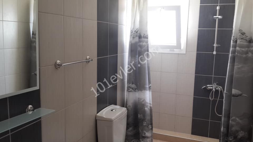 2 odalı / Eşyalı apartman dairesi Girne Merkez