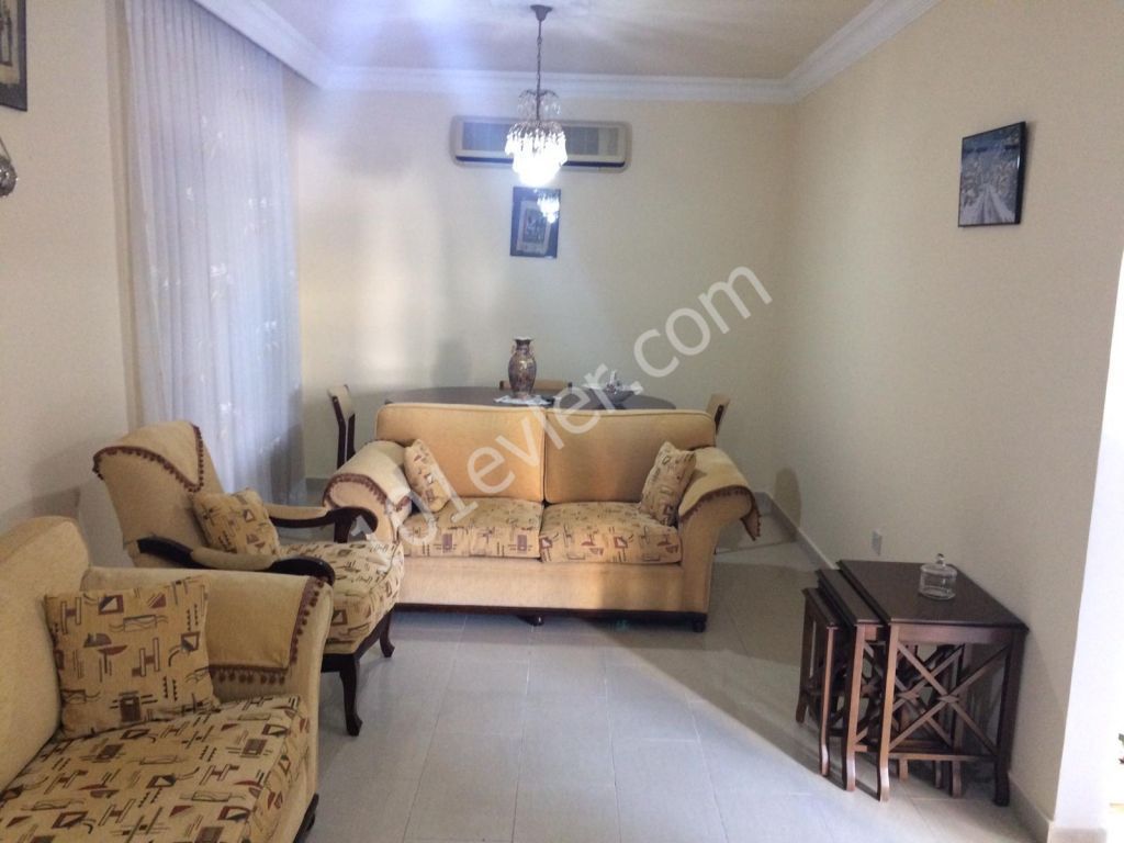 Detached House For Sale in Aşağı Girne, Kyrenia