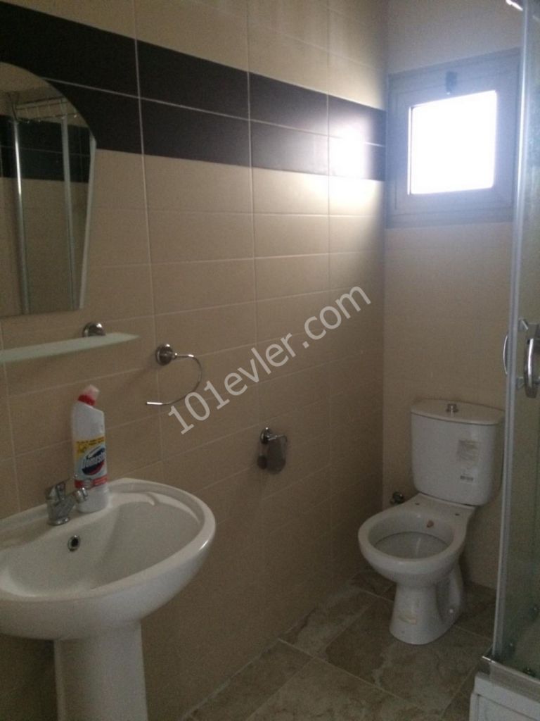 Flat To Rent in Karaoğlanoğlu, Kyrenia