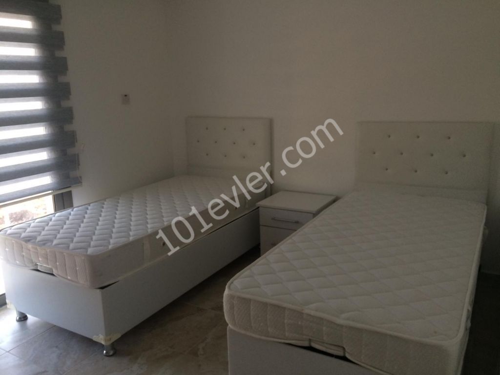 KARAOĞLANOĞLU GAÜ YAKIN 1+1 SİTE İÇİ KİRALIK DAİRE