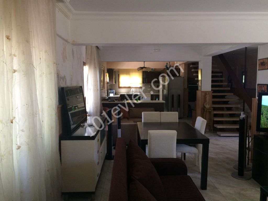 Detached House For Sale in Karaoğlanoğlu, Kyrenia