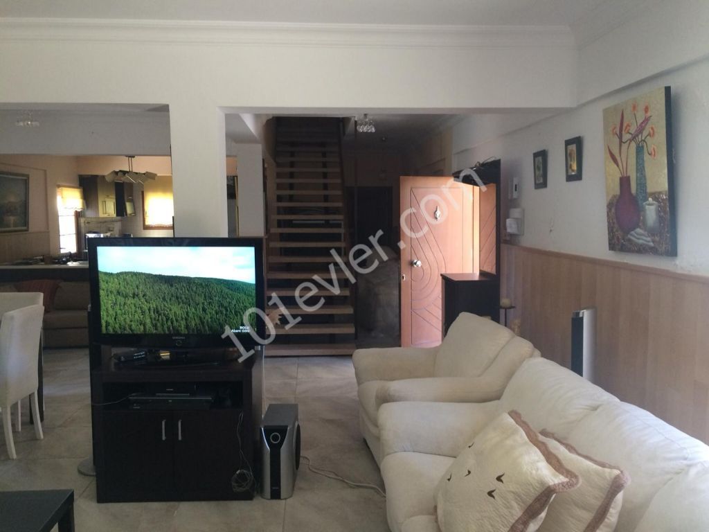 Detached House For Sale in Karaoğlanoğlu, Kyrenia