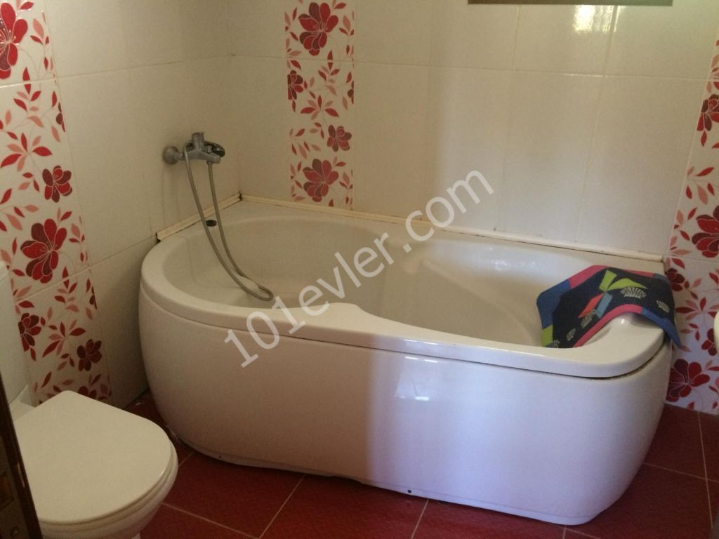 Detached House For Sale in Karaoğlanoğlu, Kyrenia