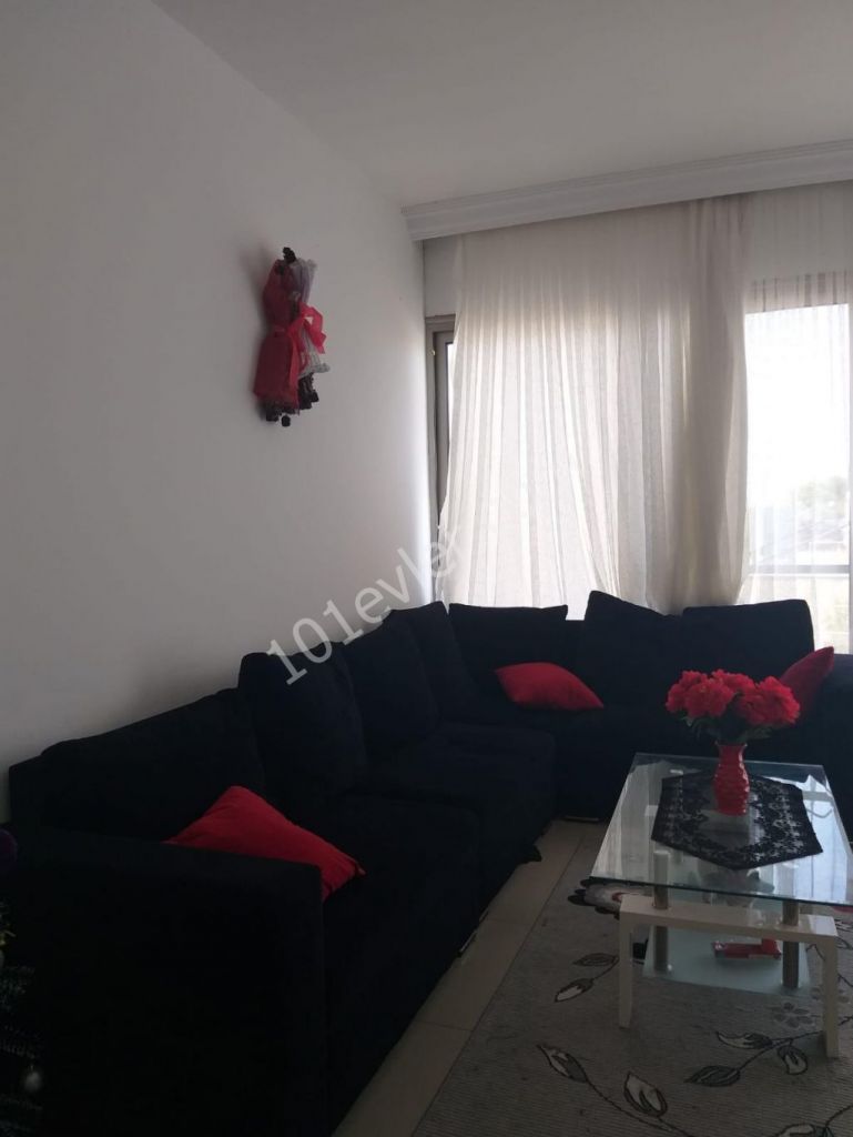 Flat To Rent in Karaoğlanoğlu, Kyrenia