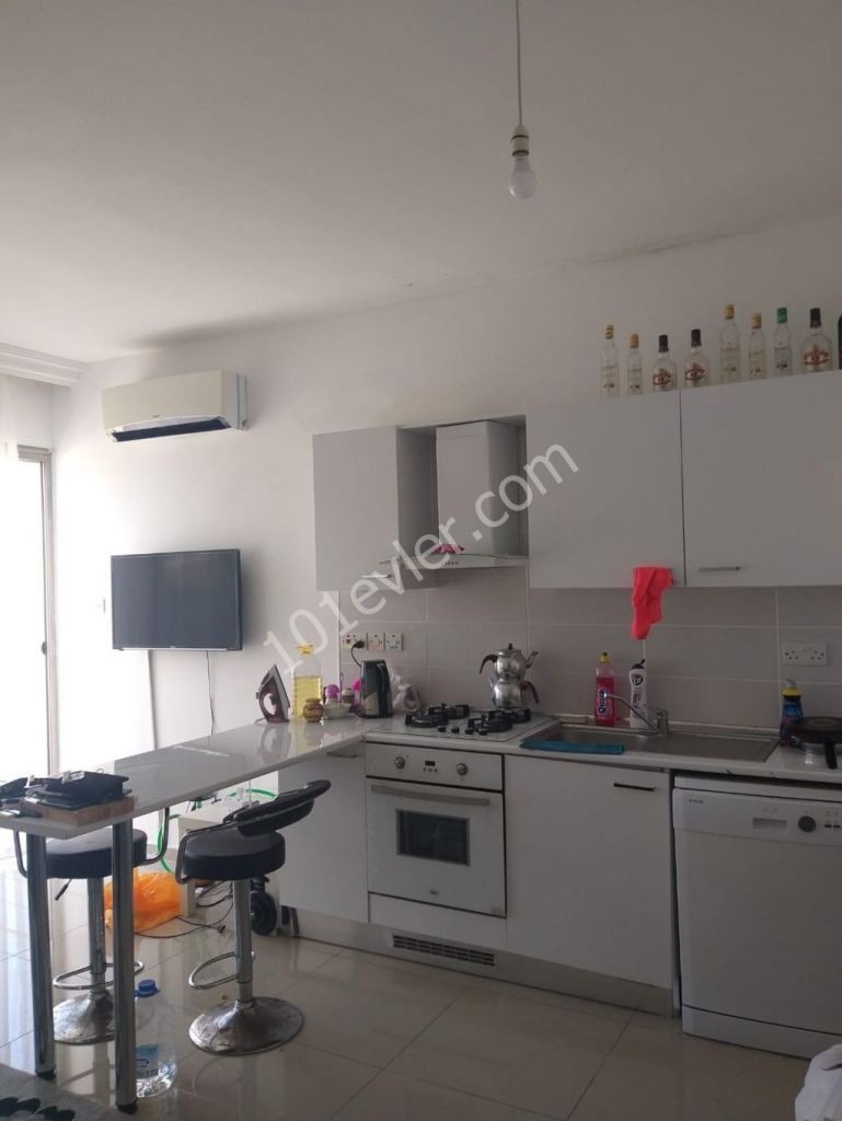 Flat To Rent in Karaoğlanoğlu, Kyrenia