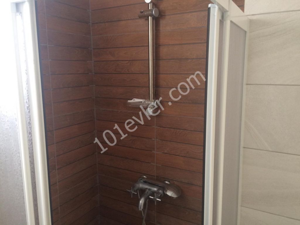 Flat To Rent in Zeytinlik, Kyrenia