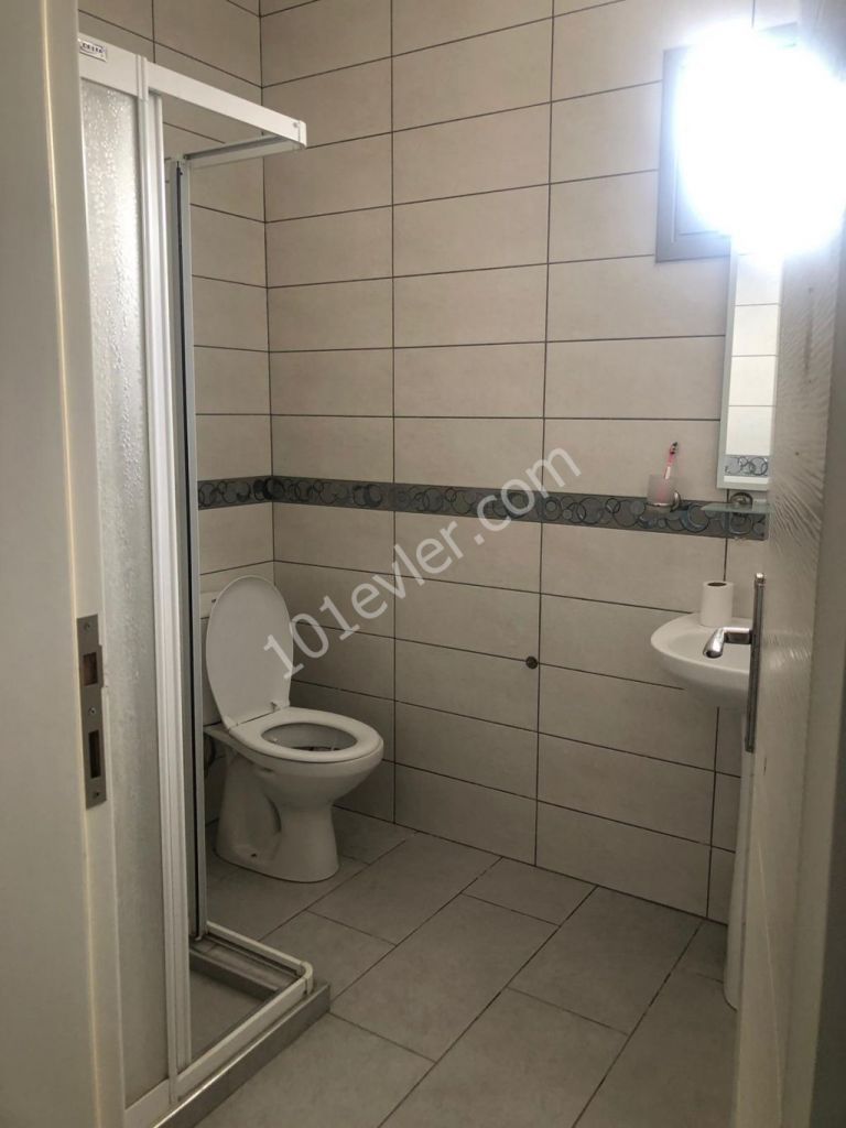 GİRNE MERKEZDE FULL EŞYALI KİRALIK LÜX PENTHOUSE 