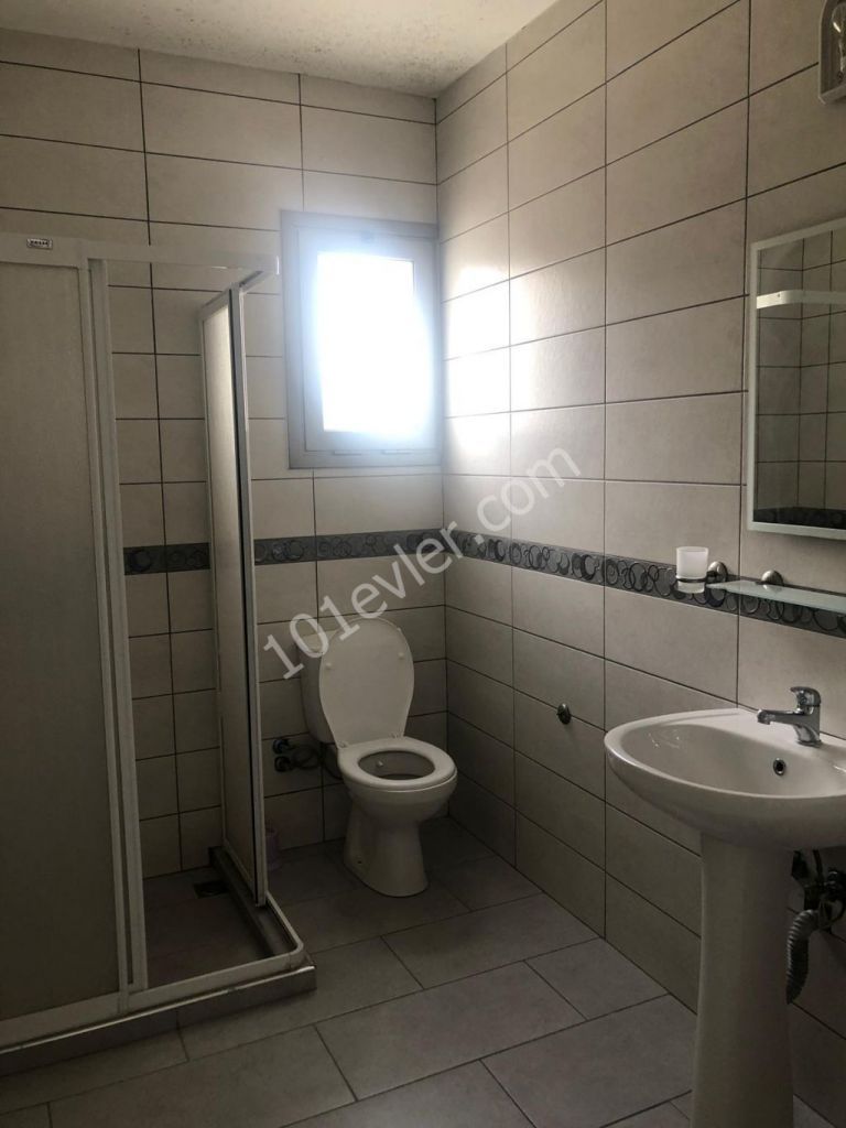 GİRNE MERKEZDE FULL EŞYALI KİRALIK LÜX PENTHOUSE 