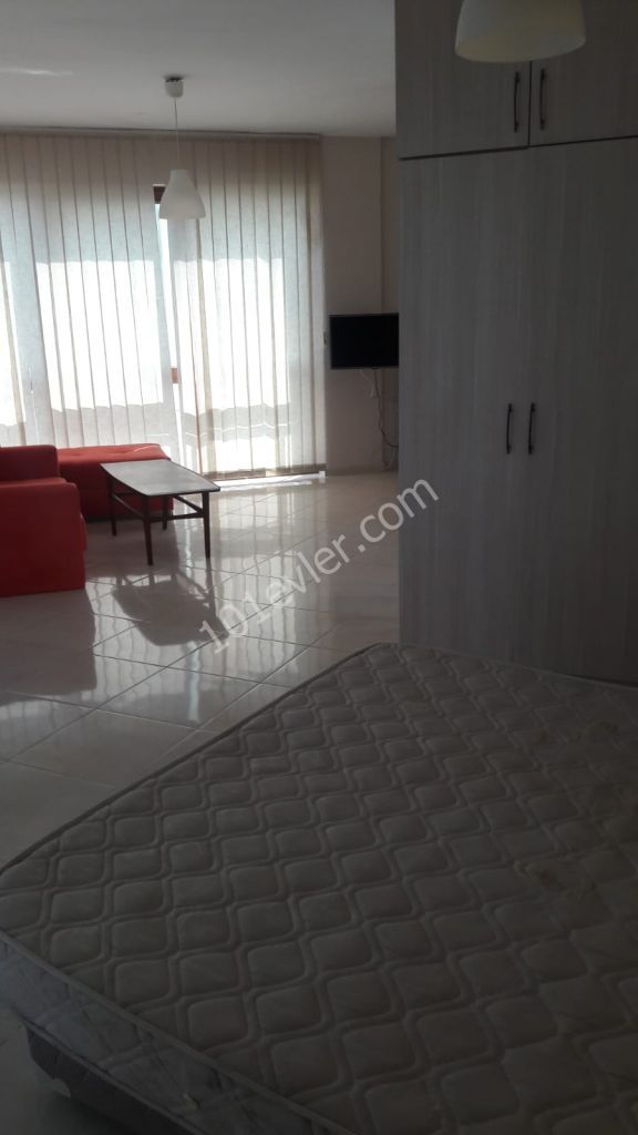 Studio Flat To Rent in Girne Merkez, Kyrenia