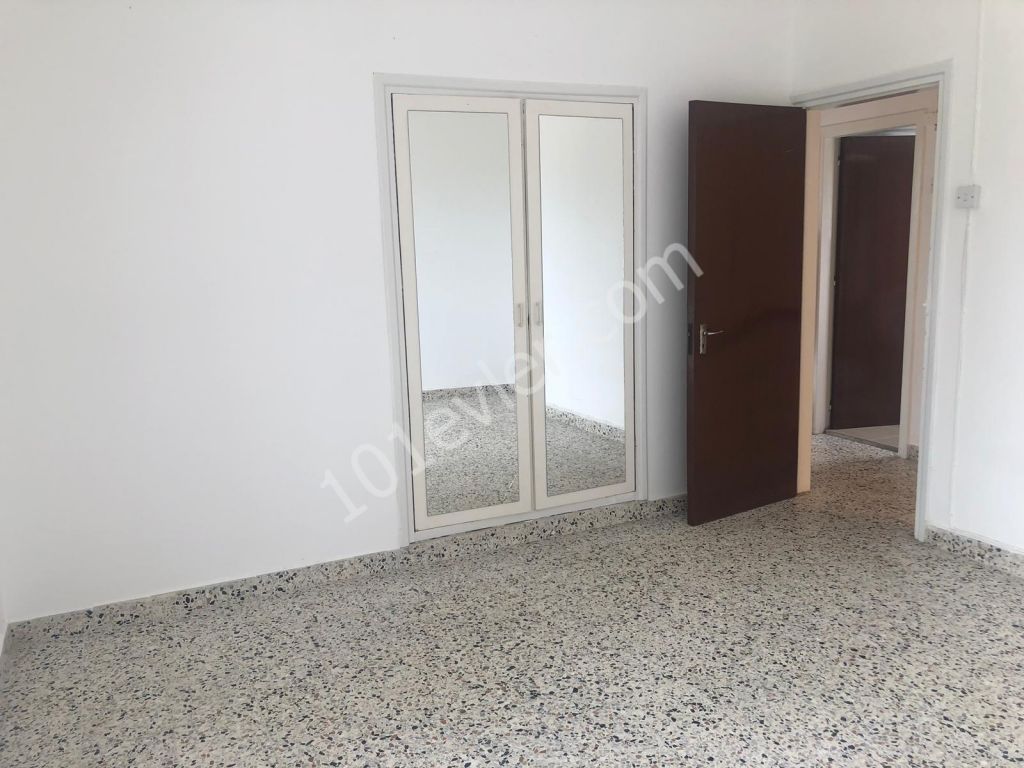 Detached House To Rent in Girne Merkez, Kyrenia