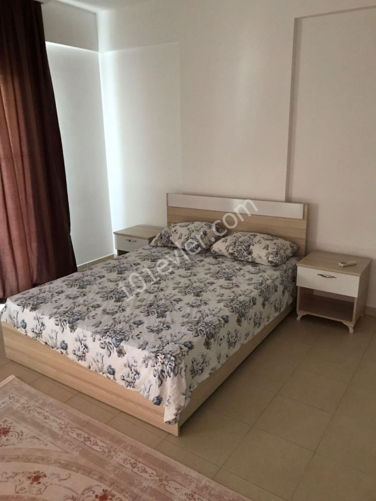 GİRNE MERKEZDE 3+1 EŞYALI KİRALIK DAİRE 