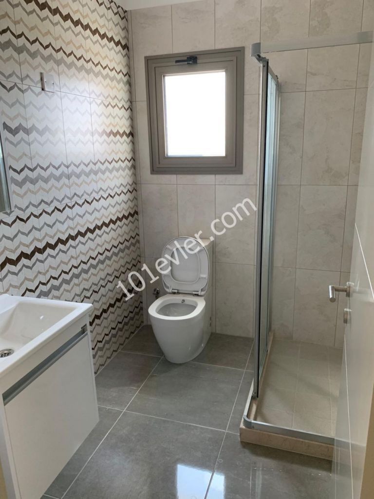 GİRNE MERKEZDE 2+1 FUL EŞYALI DAİRE