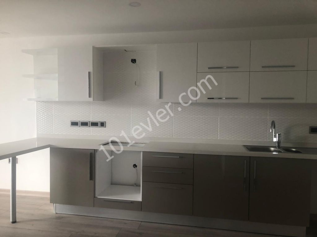 Flat To Rent in Girne Merkez, Kyrenia