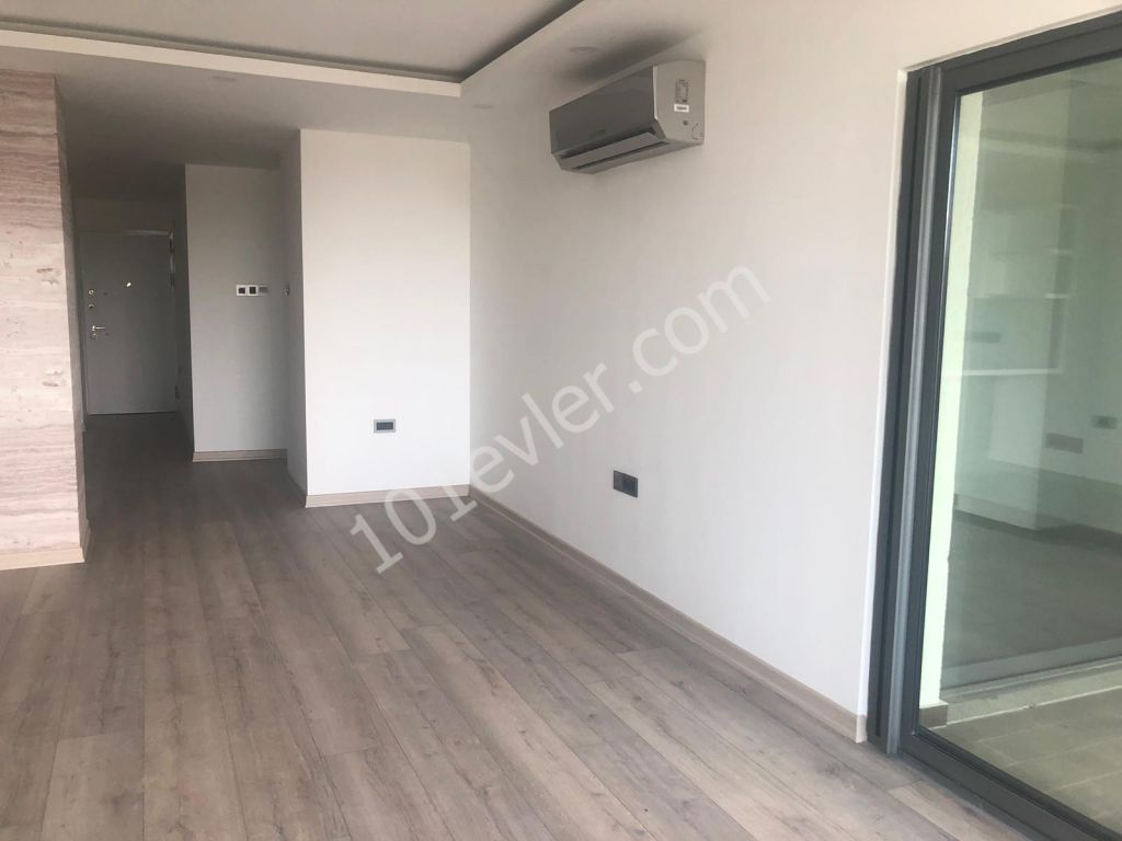 Flat To Rent in Girne Merkez, Kyrenia