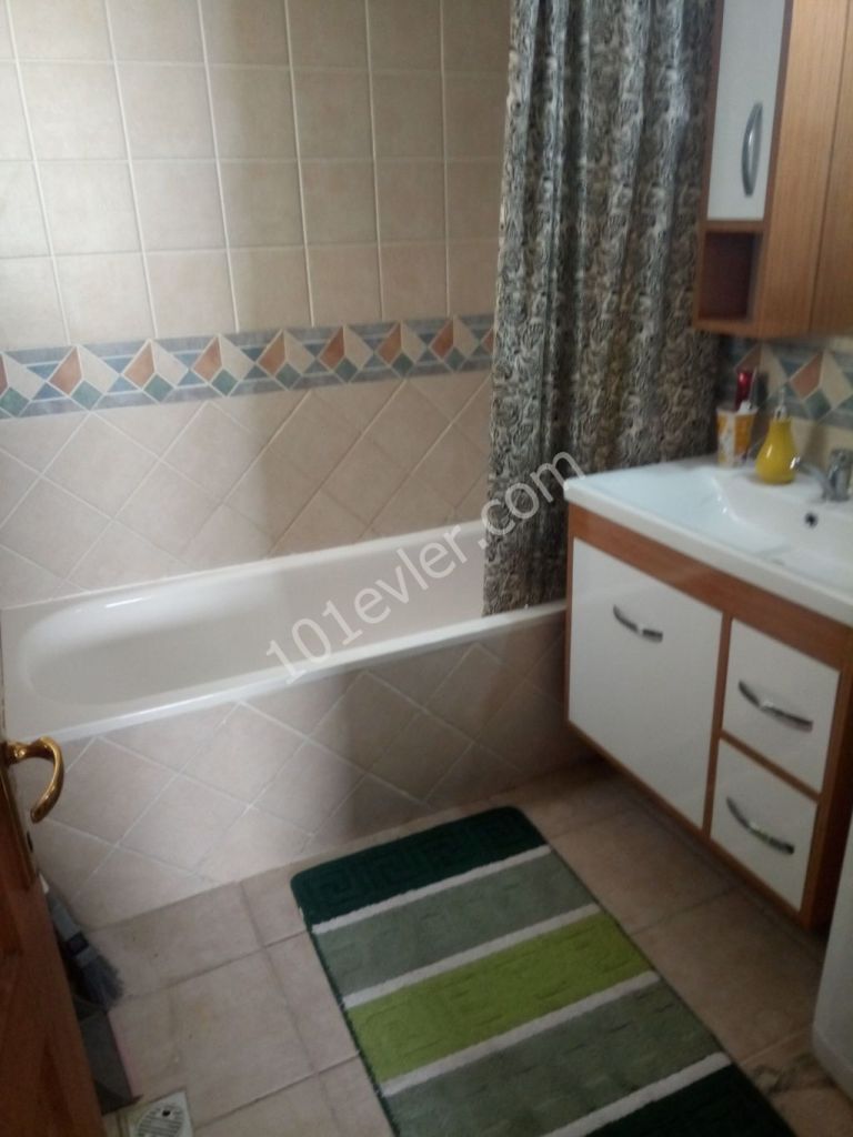 Flat To Rent in Girne Merkez, Kyrenia