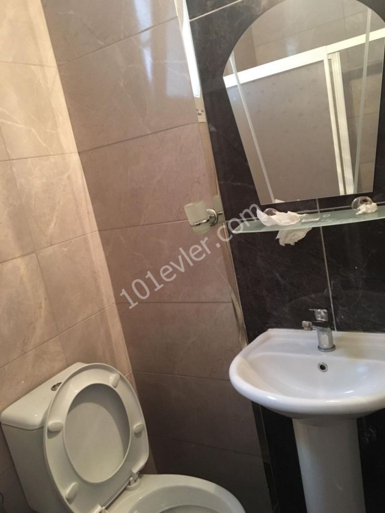 GİRNE MERKEZDE 1+1 KİRALIK DAİRE