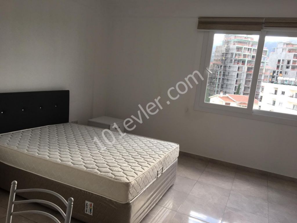 GİRNE MERKEZDE 1+1 KİRALIK DAİRE