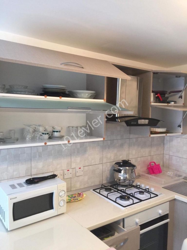 Flat To Rent in Karaoğlanoğlu, Kyrenia