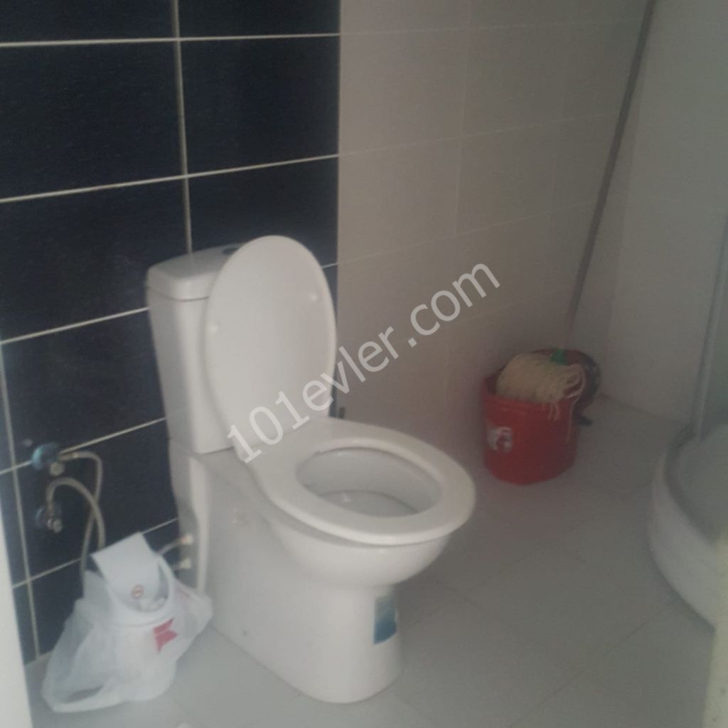 Flat To Rent in Karaoğlanoğlu, Kyrenia