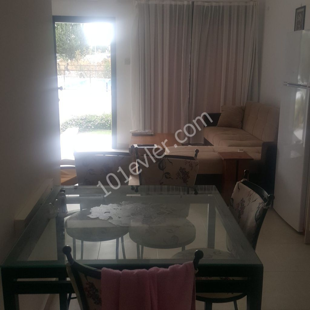 Flat To Rent in Karaoğlanoğlu, Kyrenia