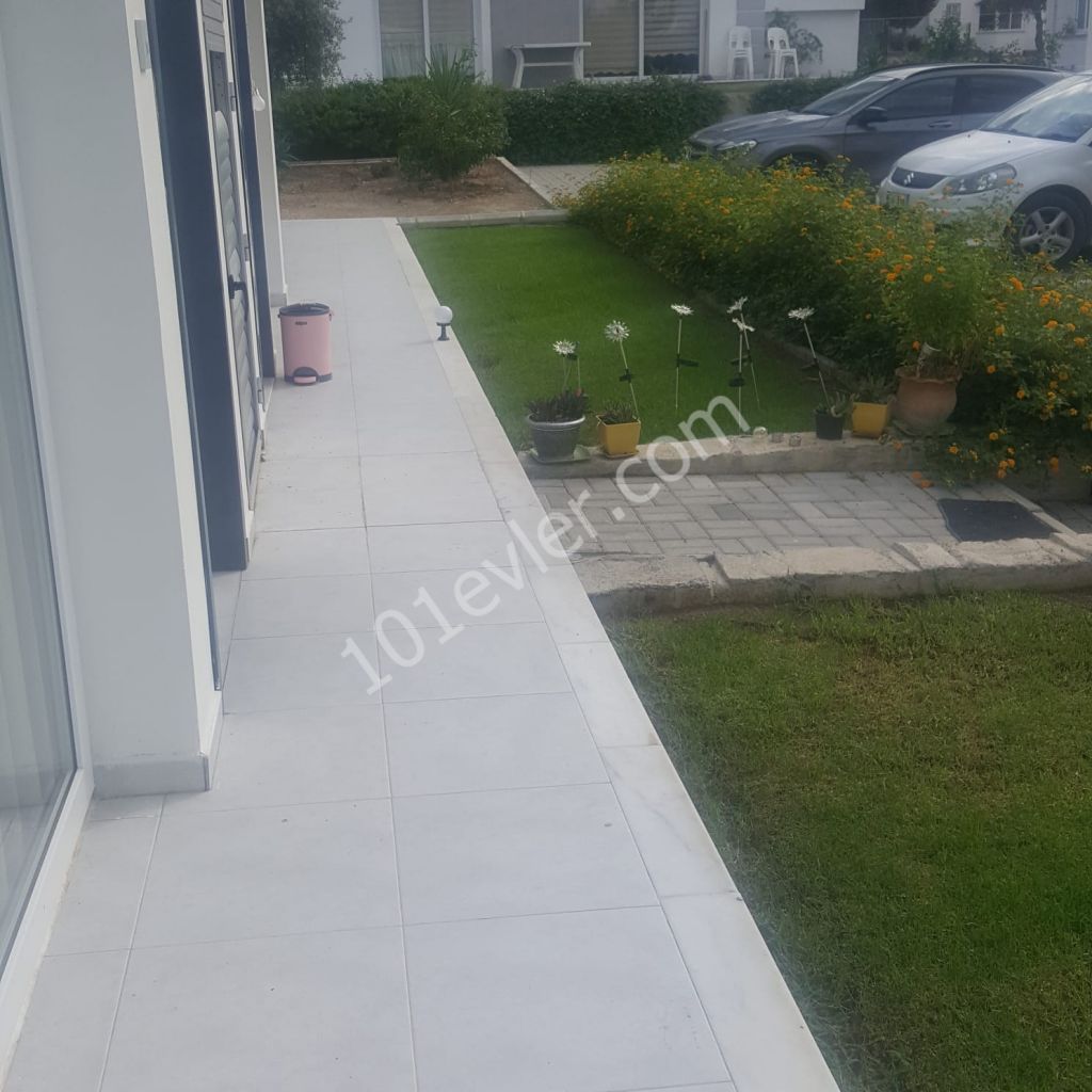 Flat To Rent in Karaoğlanoğlu, Kyrenia