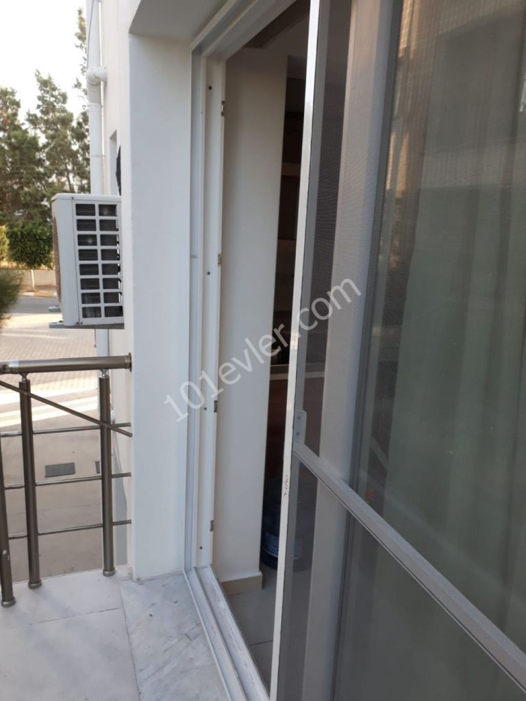 Flat To Rent in Girne Merkez, Kyrenia