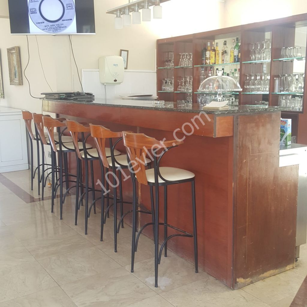 GİRNE KARAOĞLANOĞLUNDA KİRALIK CAFE/BAR OLMAYA MÜSAİT İŞ YERİ