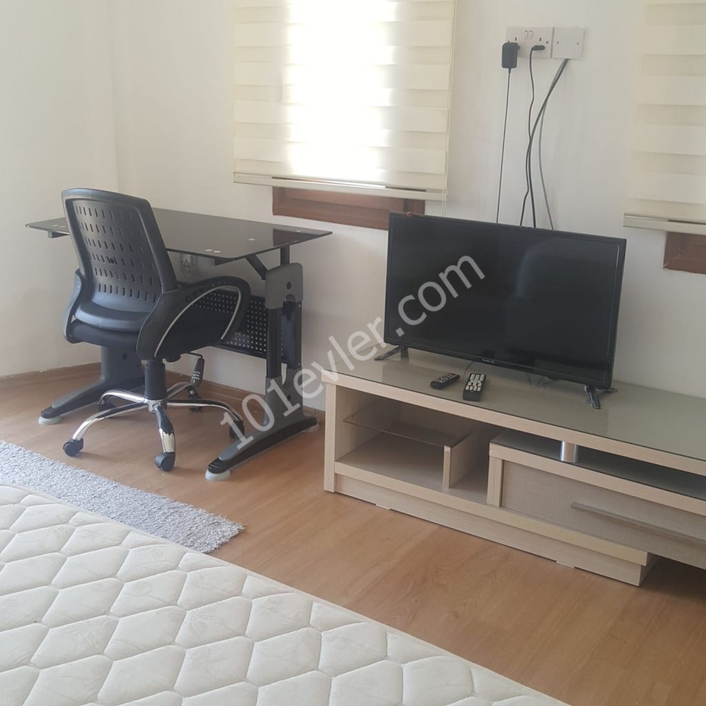 Studio Flat To Rent in Karaoğlanoğlu, Kyrenia