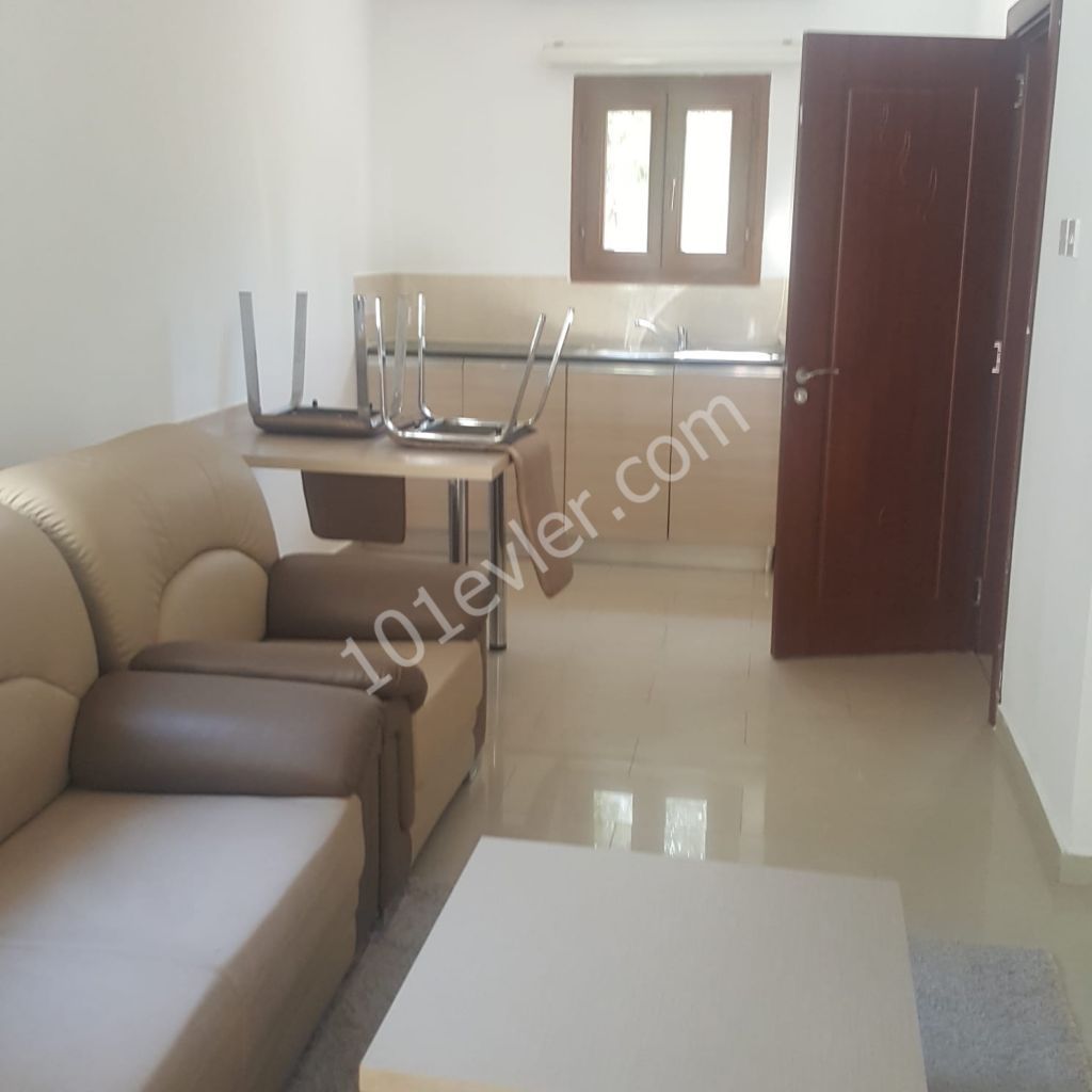 Flat To Rent in Karaoğlanoğlu, Kyrenia