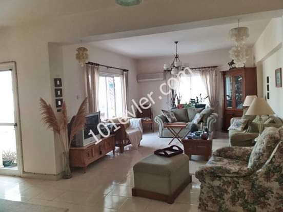 Flat For Sale in Köşklüçiftlik, Nicosia