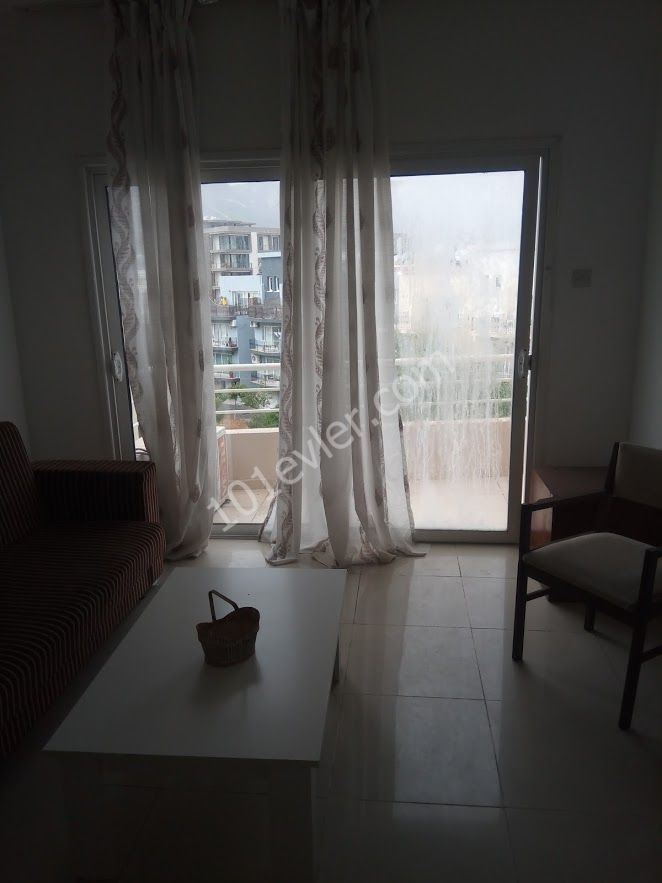 Flat To Rent in Girne Merkez, Kyrenia