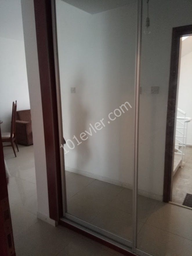 GİRNE MERKEZ LORD PALACE BÖLGESİ 1+1 EŞYALI KİRALIK DAİRE