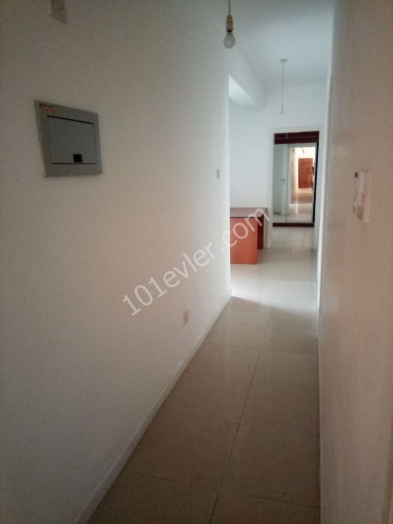 Flat To Rent in Girne Merkez, Kyrenia