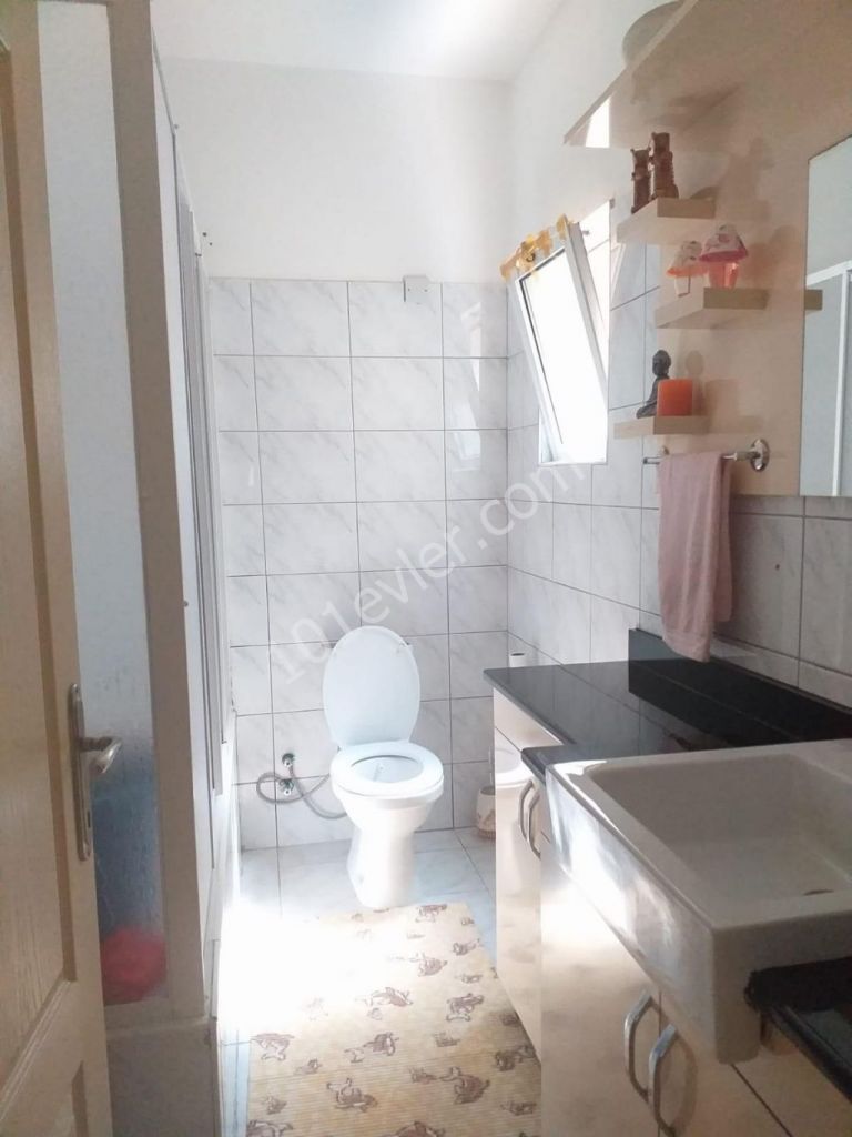 LEFKOŞA YENİKENT  BÖLGESİ'NDE TÜRK MALI EŞYALI 3+1 SATILIK PENTHOUSE