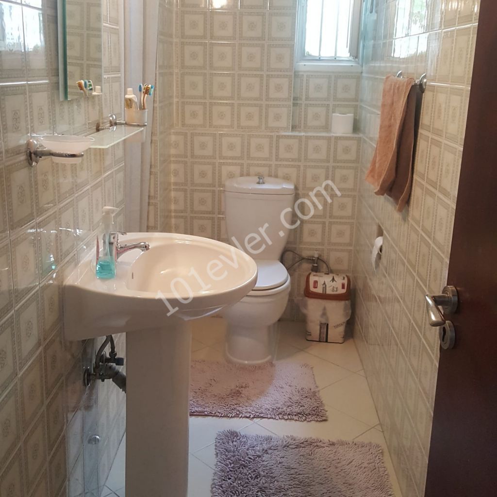 Flat To Rent in Girne Merkez, Kyrenia