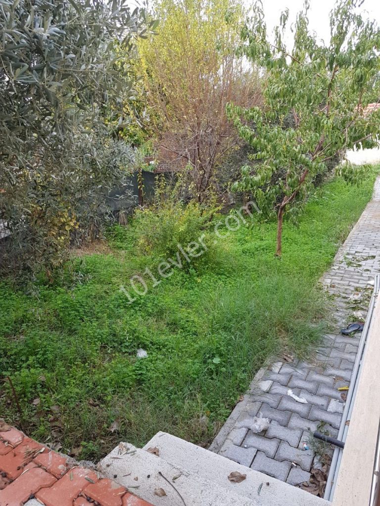 Flat To Rent in Karaoğlanoğlu, Kyrenia