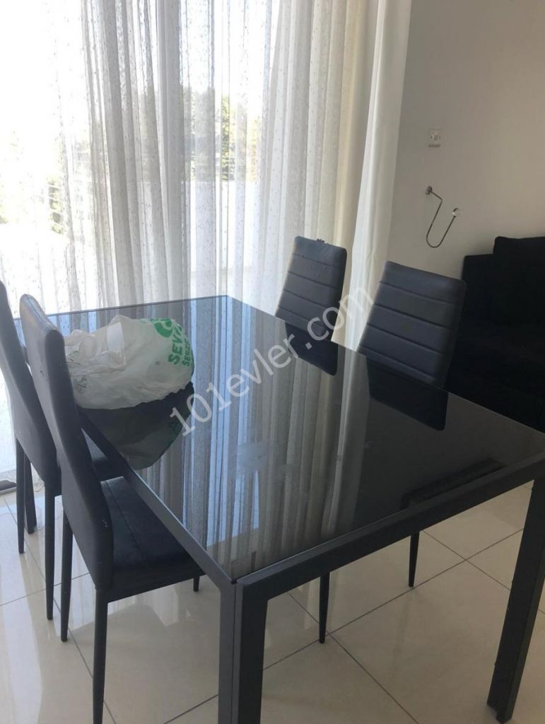 Flat To Rent in Karaoğlanoğlu, Kyrenia