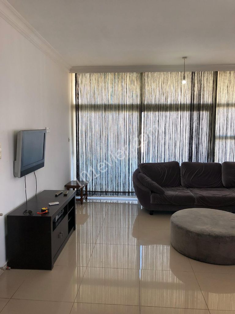 Flat To Rent in Girne Merkez, Kyrenia