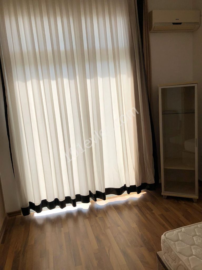 Flat To Rent in Girne Merkez, Kyrenia