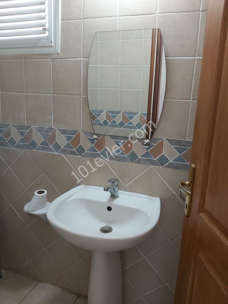 Flat To Rent in Girne Merkez, Kyrenia