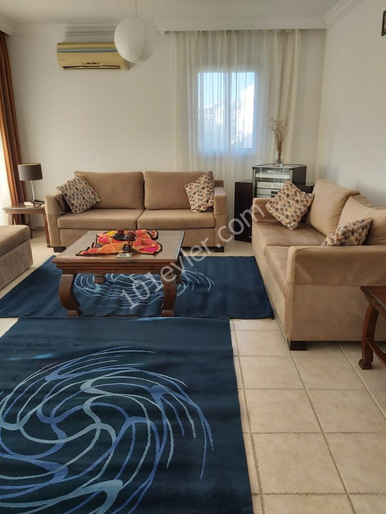 Flat To Rent in Girne Merkez, Kyrenia